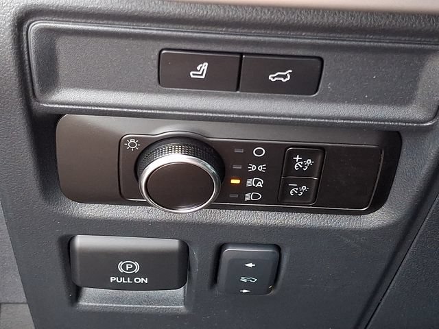 Used 2023 Ford Expedition Max XLT AWD/4WD image 25