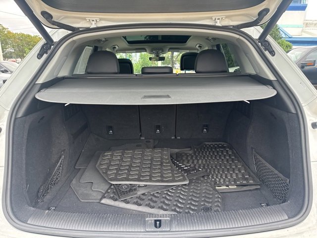Used 2019 Audi Q5 2.0T Premium Plus w/ Premium Plus Package image 11