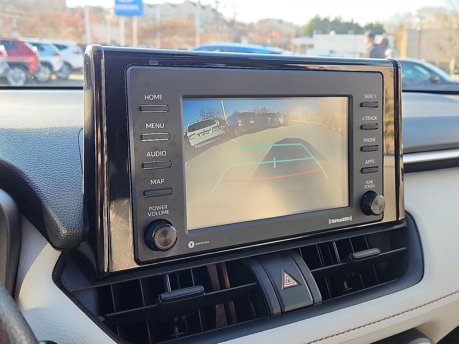 Used 2021 Toyota RAV4 XLE image 19