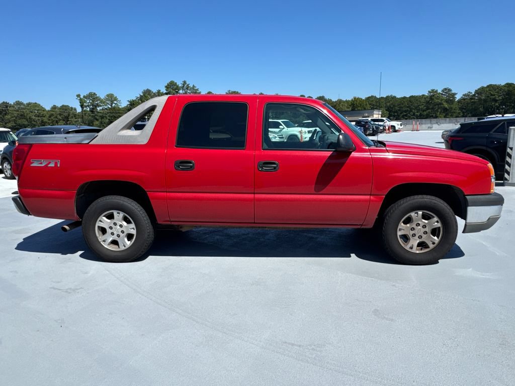Used 2003 Chevrolet Avalanche 4x4 w/ Suspension Package, Off-Road image 8