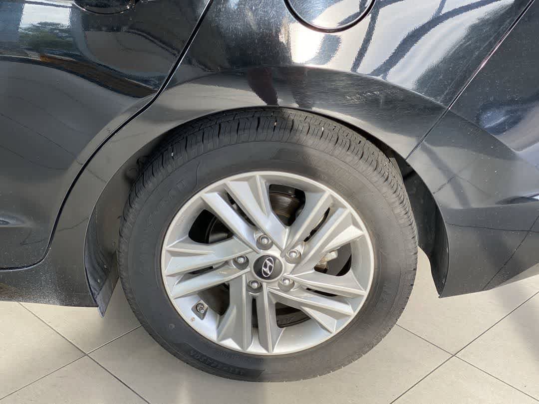 Used 2020 Hyundai Elantra SEL FWD image 12