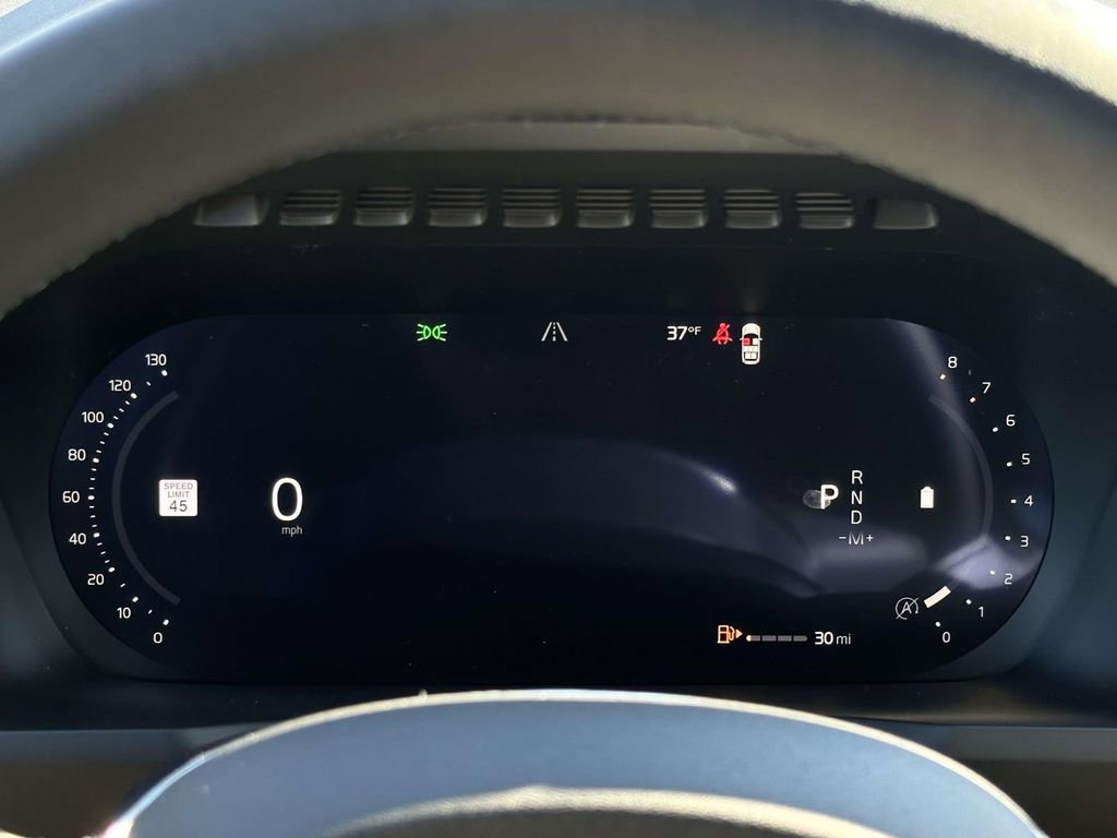 New 2026 Volvo XC90 B5 Plus w/ Protection Package Premier image 10