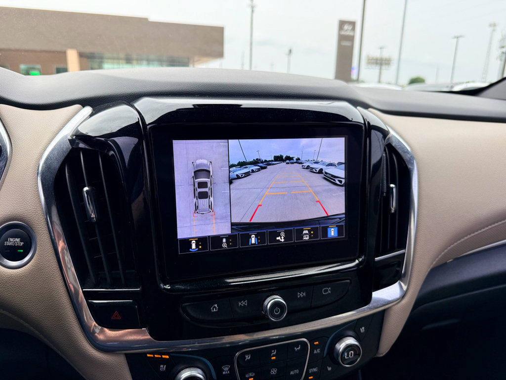 Used 2023 Chevrolet Traverse Premier AWD/4WD image 20