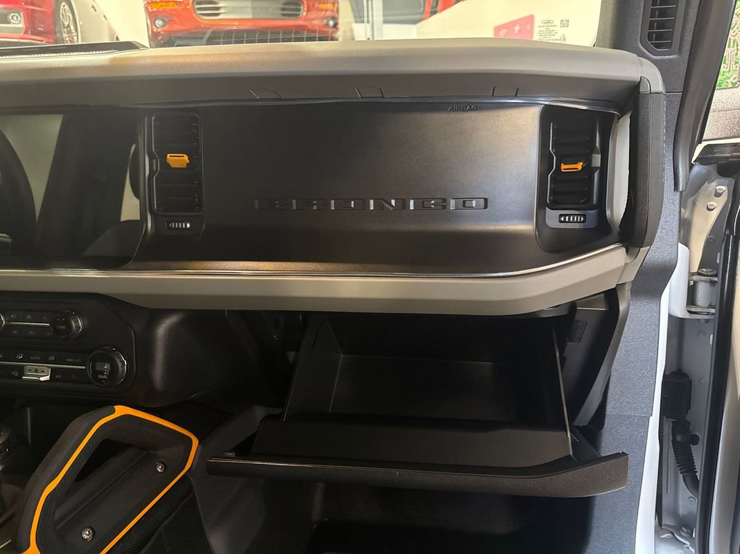 Used 2023 Ford Bronco Badlands image 92