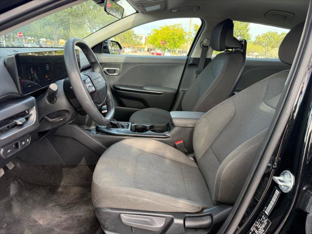 Used 2025 Kia K4 FWD image 24