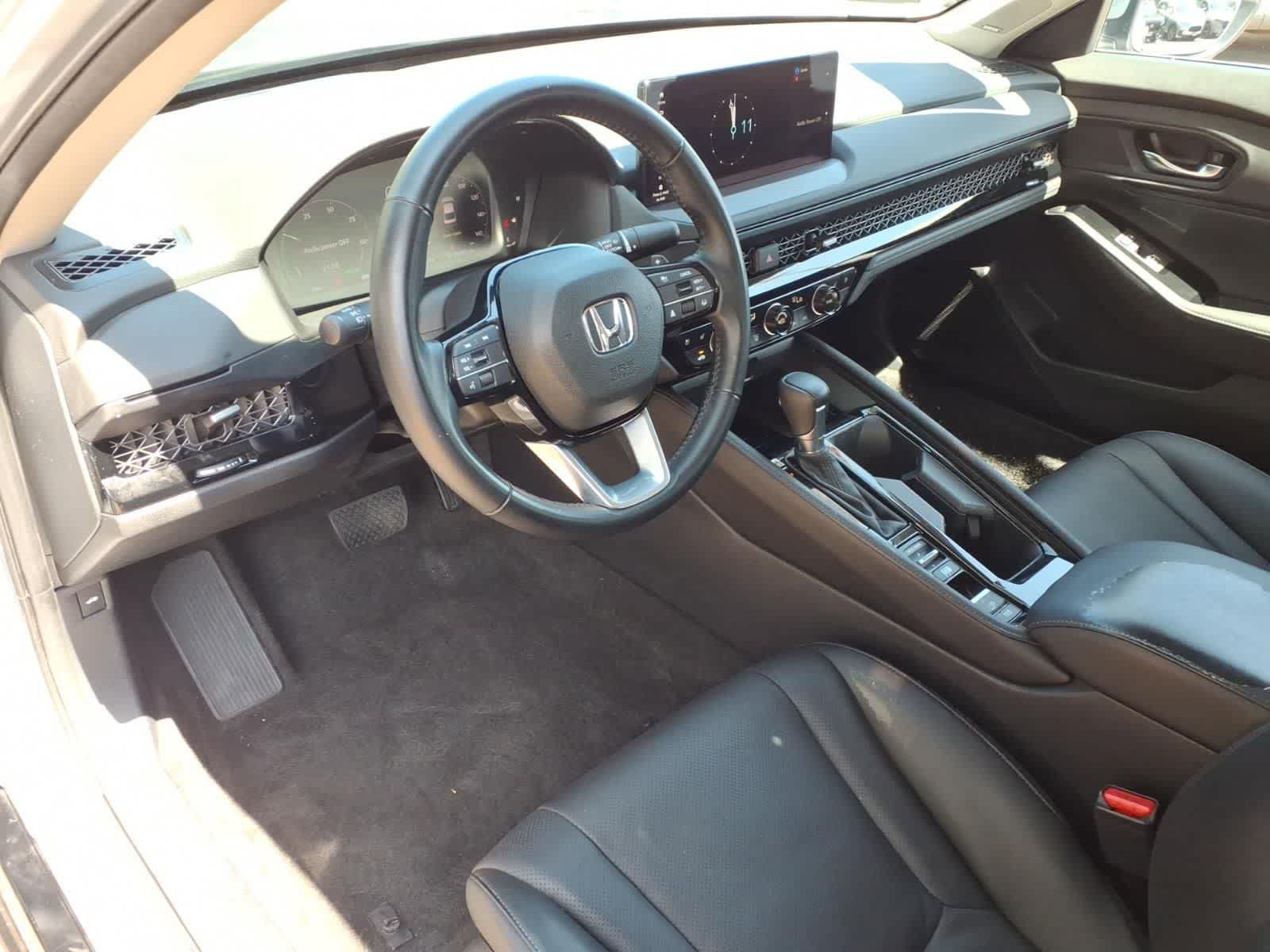Used 2023 Honda Accord Touring image 13