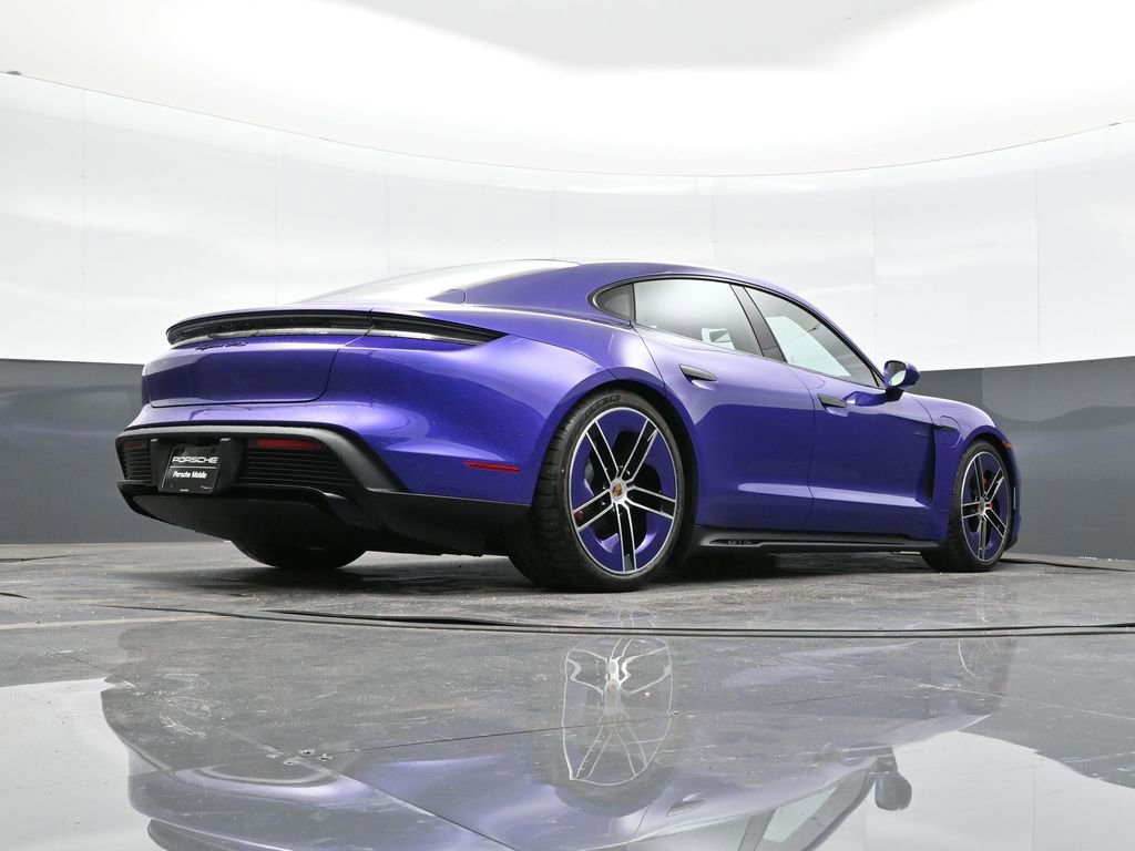 New 2026 Porsche Taycan GTS image 37