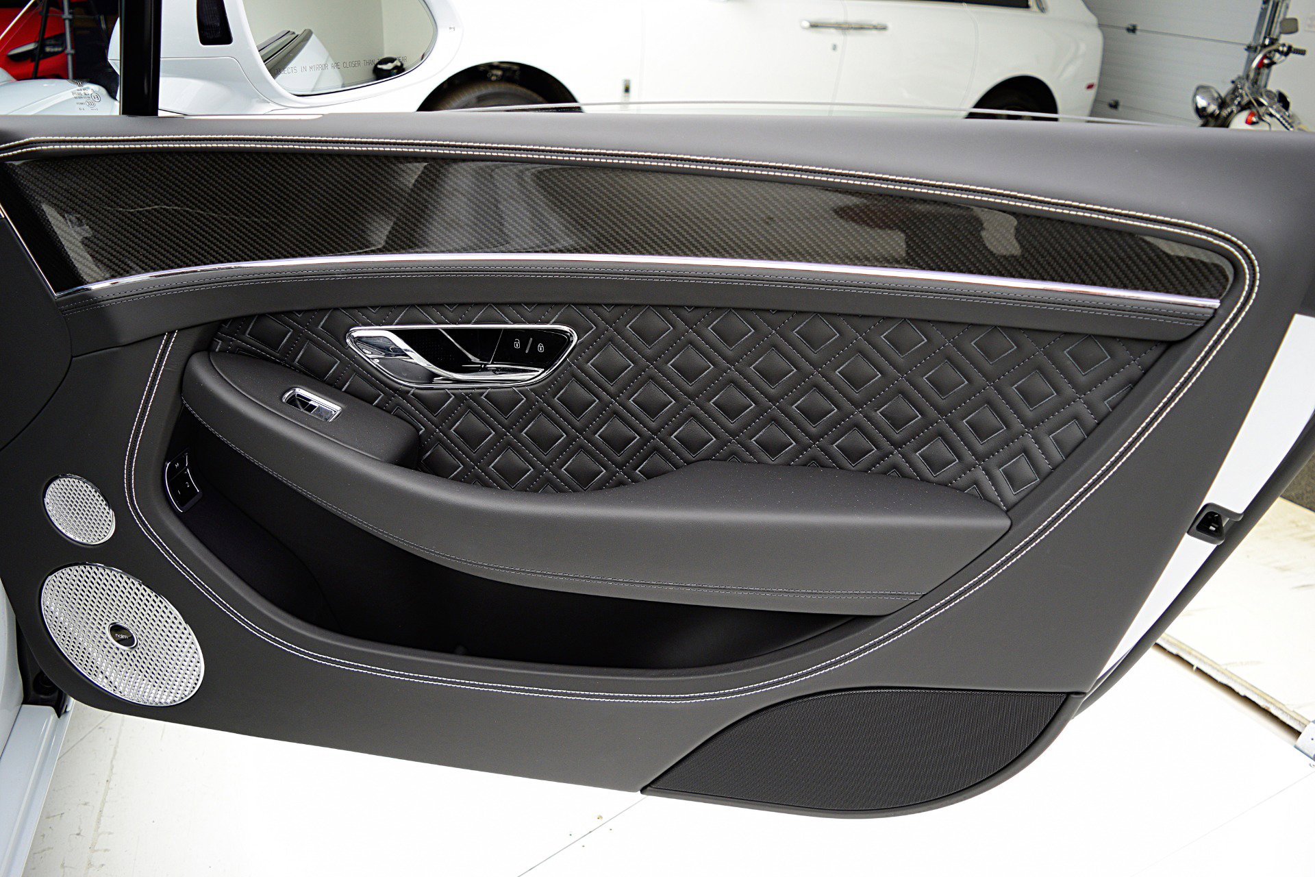 Used 2023 Bentley Continental GT Azure image 44