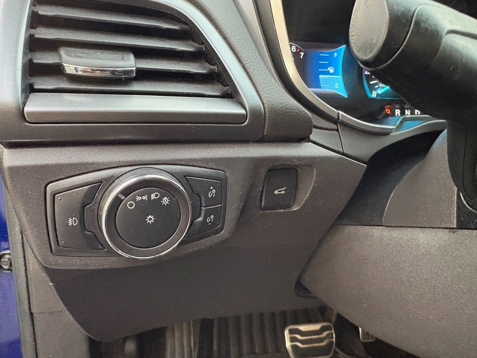 Used 2014 Ford Fusion Titanium FWD image 35