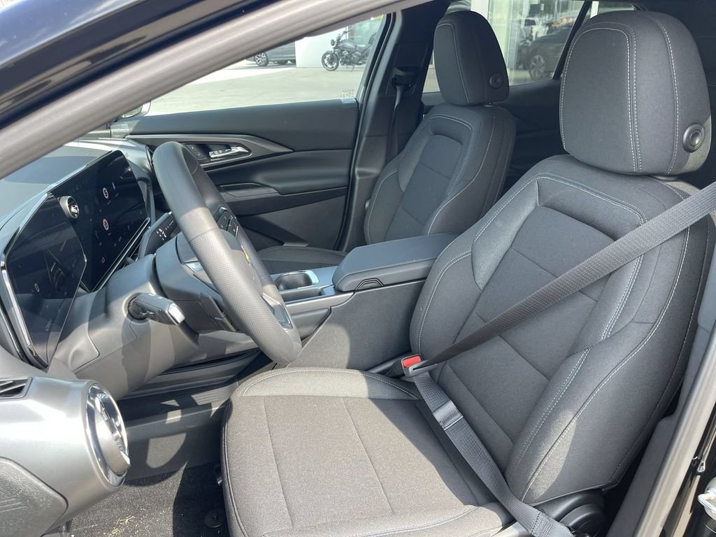 New 2026 Chevrolet Equinox EV LT w/ LPO, All-Weather Mat Package FWD image 11