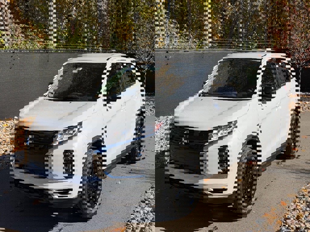 New 2025 Mitsubishi Outlander Sport LE