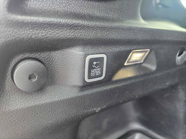 Used 2021 Jeep Grand Cherokee L Laredo AWD/4WD image 16