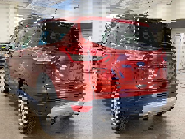 Used 2016 Ford Escape SE w/ Equipment Group 201A image 5