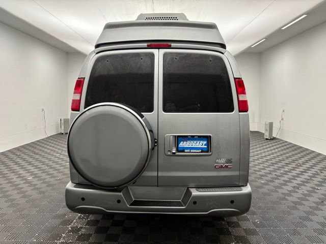 Used 2022 GMC Savana 2500 Mobility w/ Enhanced Convenience Package image 17