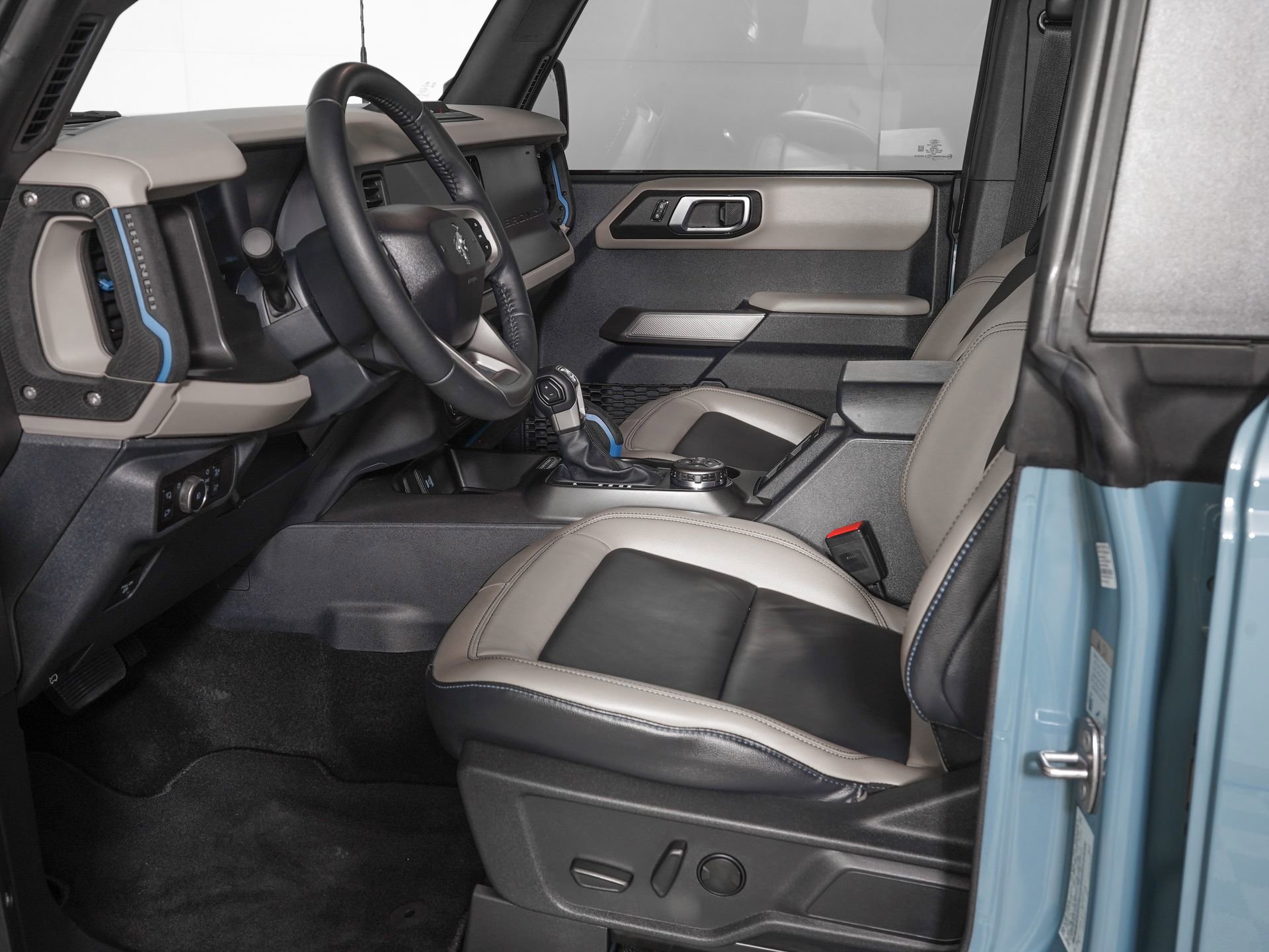 Used 2023 Ford Bronco Wildtrak AWD/4WD image 12
