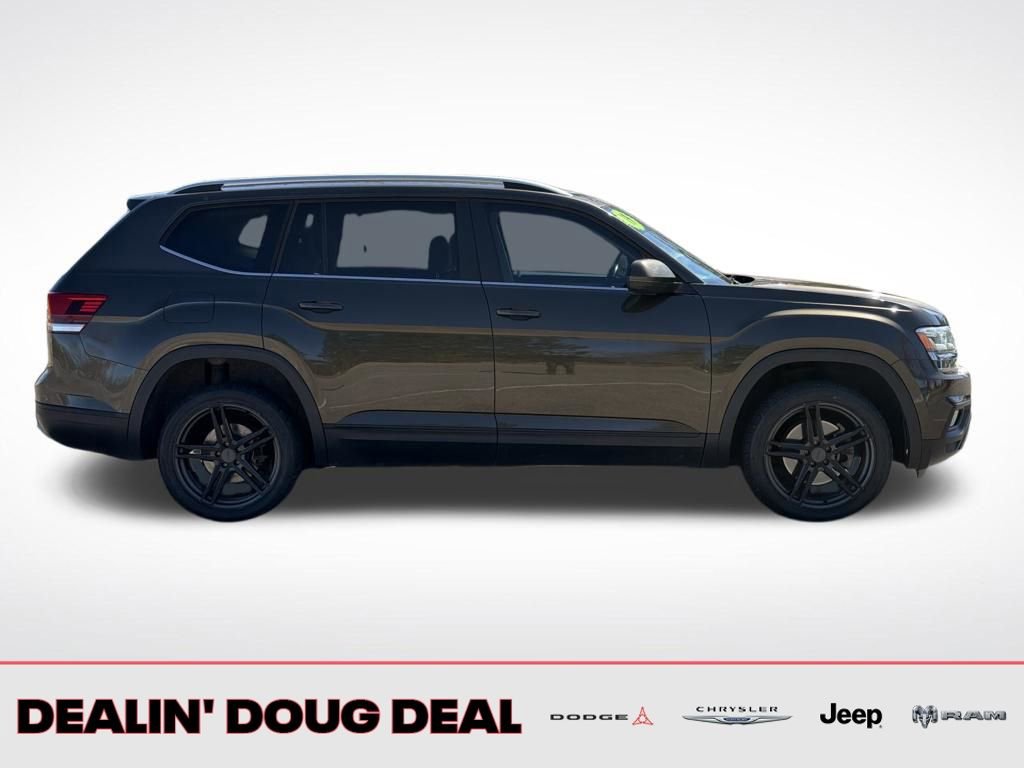 Used 2019 Volkswagen Atlas SE w/ Towing Package FWD image 6
