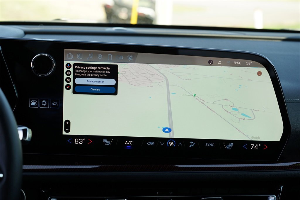 Used 2024 Chevrolet Traverse Z71 image 21