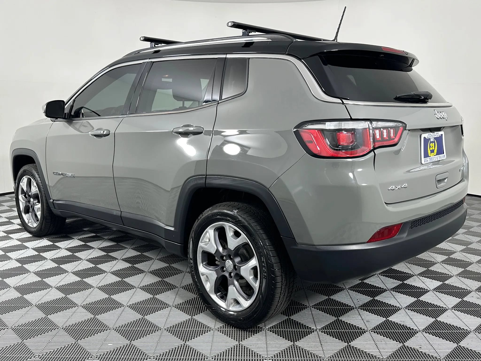 Used 2020 Jeep Compass Limited AWD/4WD image 7