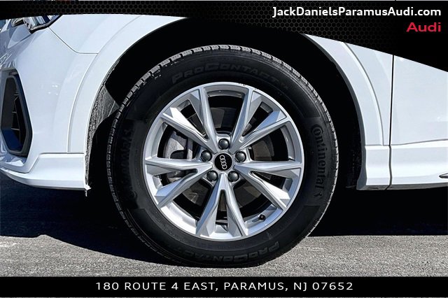 Used 2023 Audi Q3 2.0T Premium w/ Convenience Package image 8