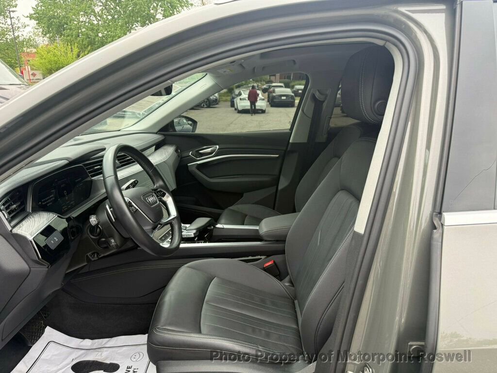 Used 2024 Audi Q8 e-tron Premium AWD/4WD image 5