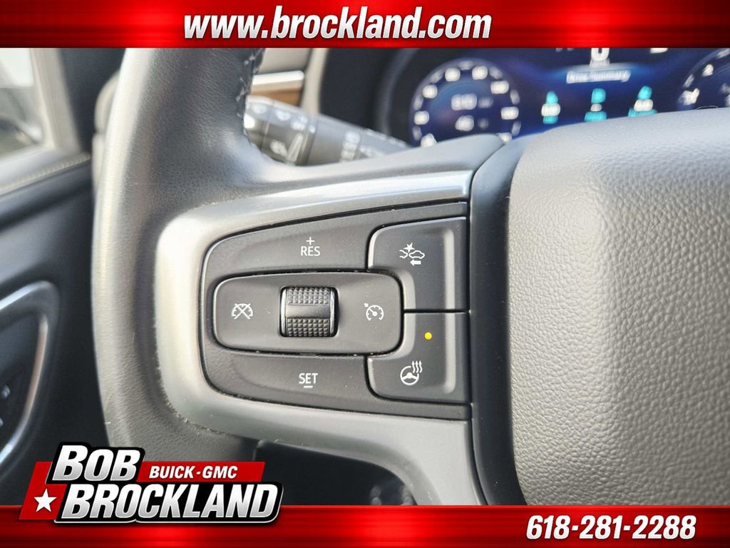 Used 2023 Chevrolet Suburban Premier image 22