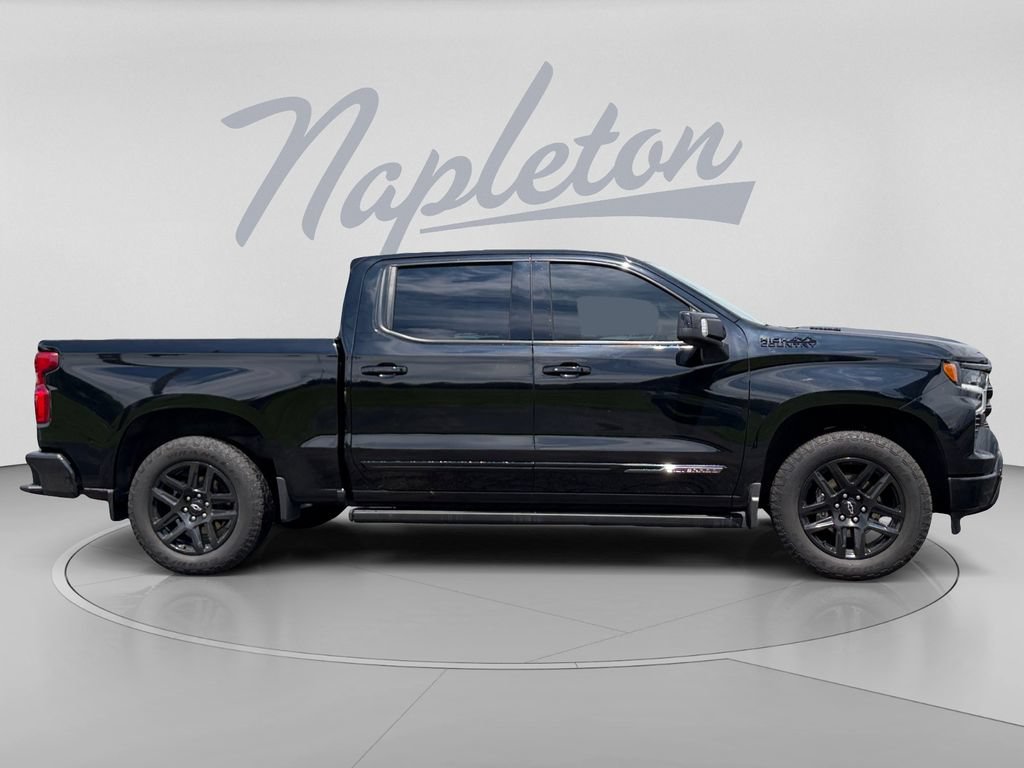 Used 2024 Chevrolet Silverado 1500 High Country w/ Midnight Edition AWD/4WD image 9