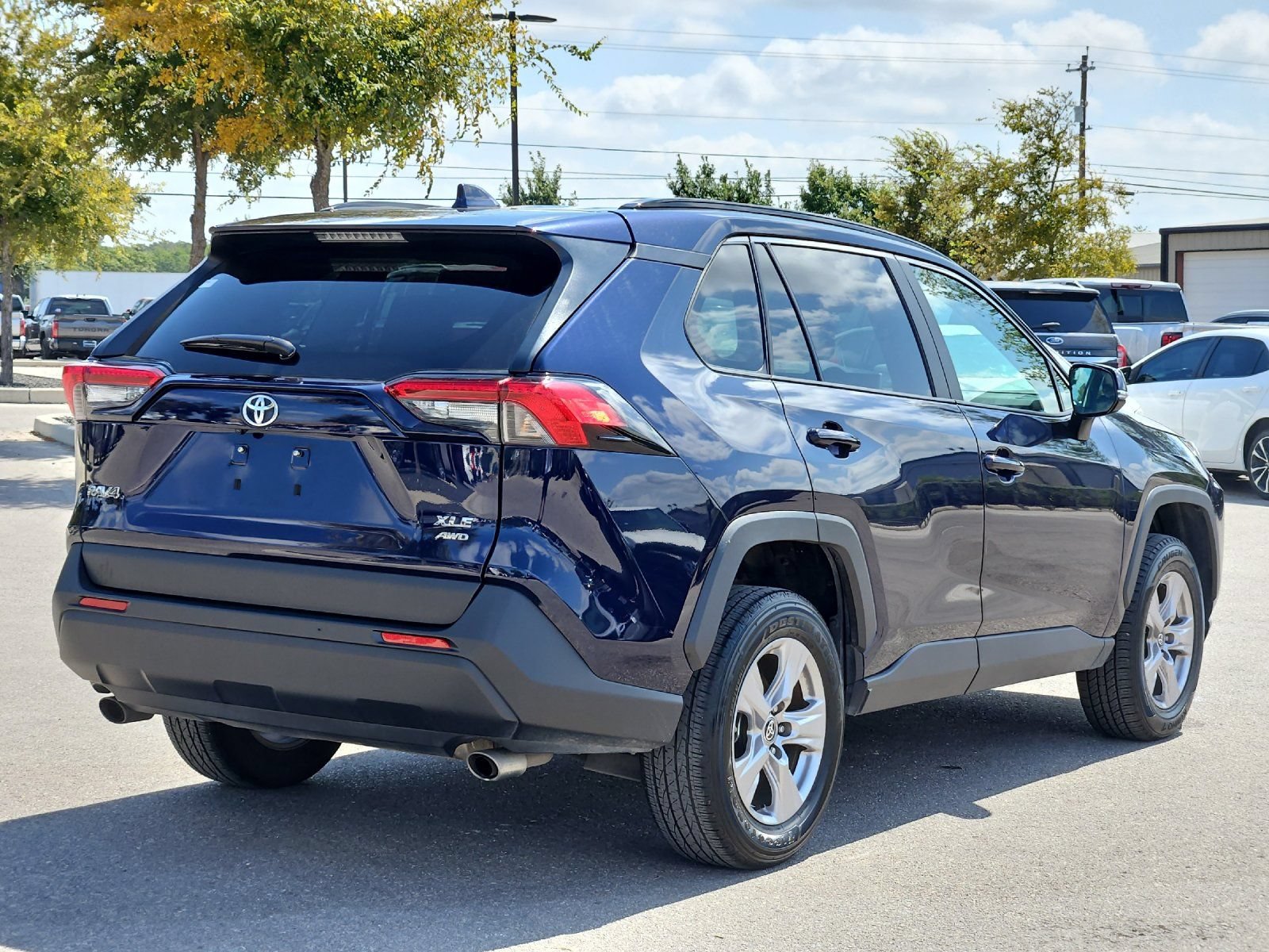 Certified 2025 Toyota RAV4 XLE AWD/4WD image 5