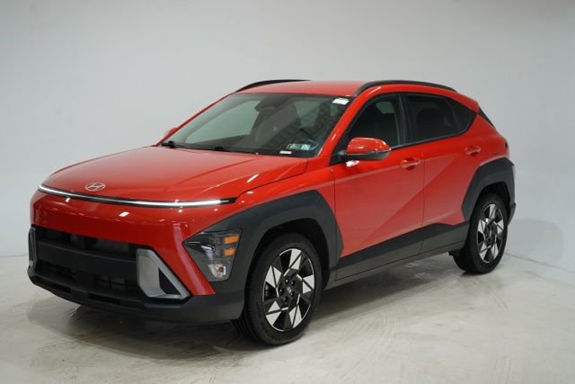 Used 2025 Hyundai Kona SEL FWD image 3