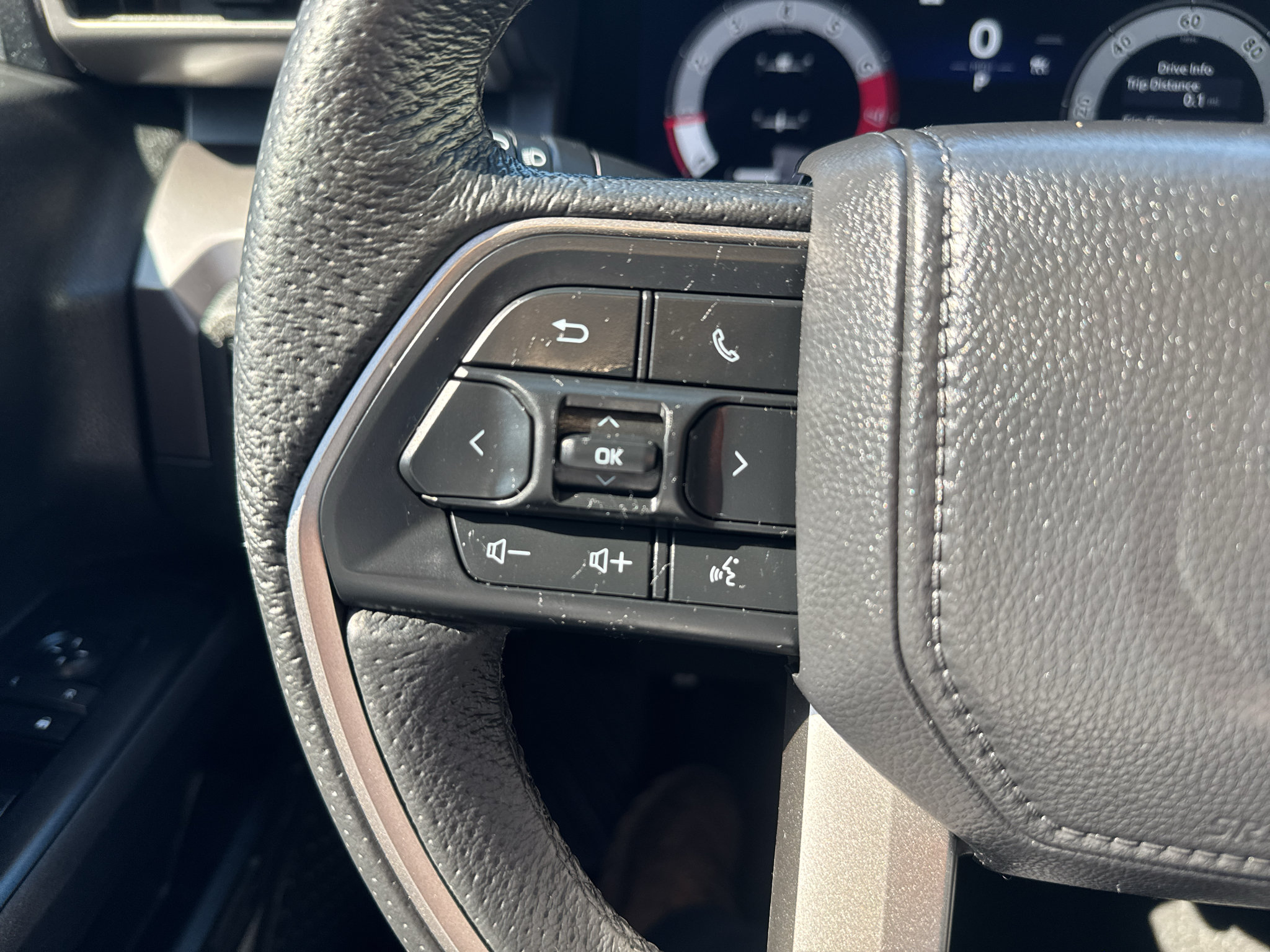 Used 2025 Toyota Tacoma TRD Off-Road AWD/4WD image 12