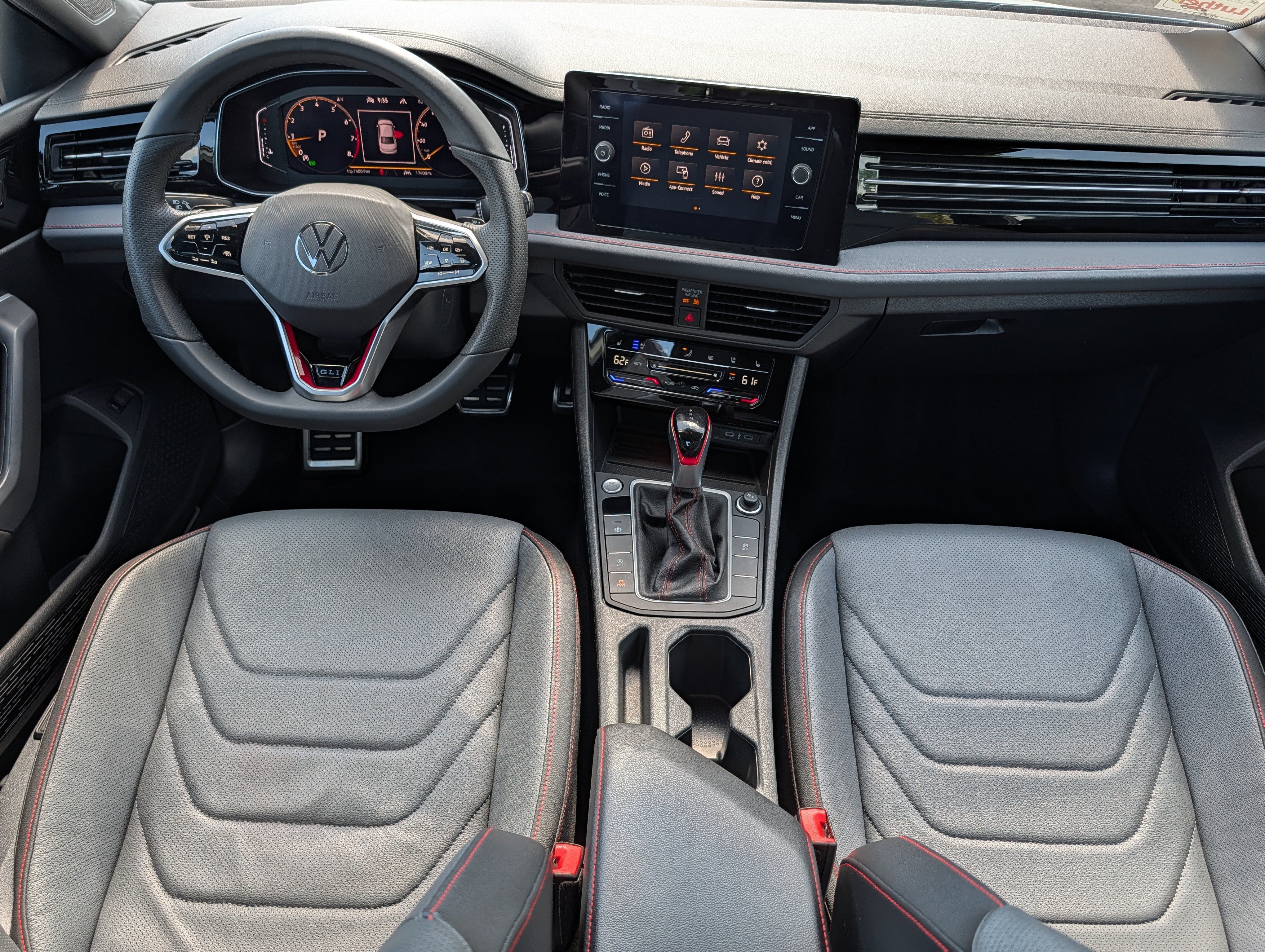 Certified 2025 Volkswagen Jetta GLI Autobahn FWD image 10