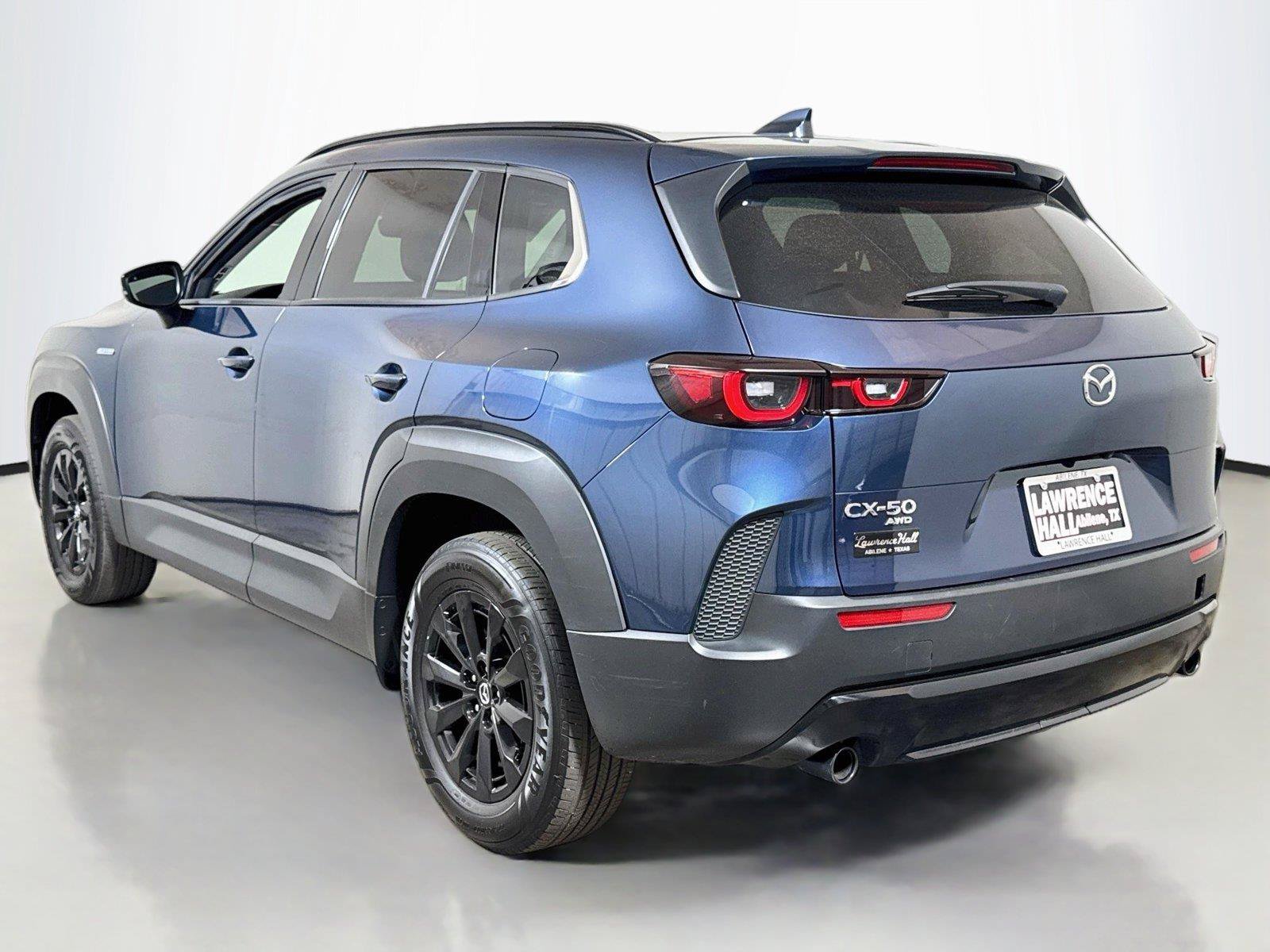 Used 2025 MAZDA CX-50 AWD 2.5 Hybrid w/ Premium Pkg image 6