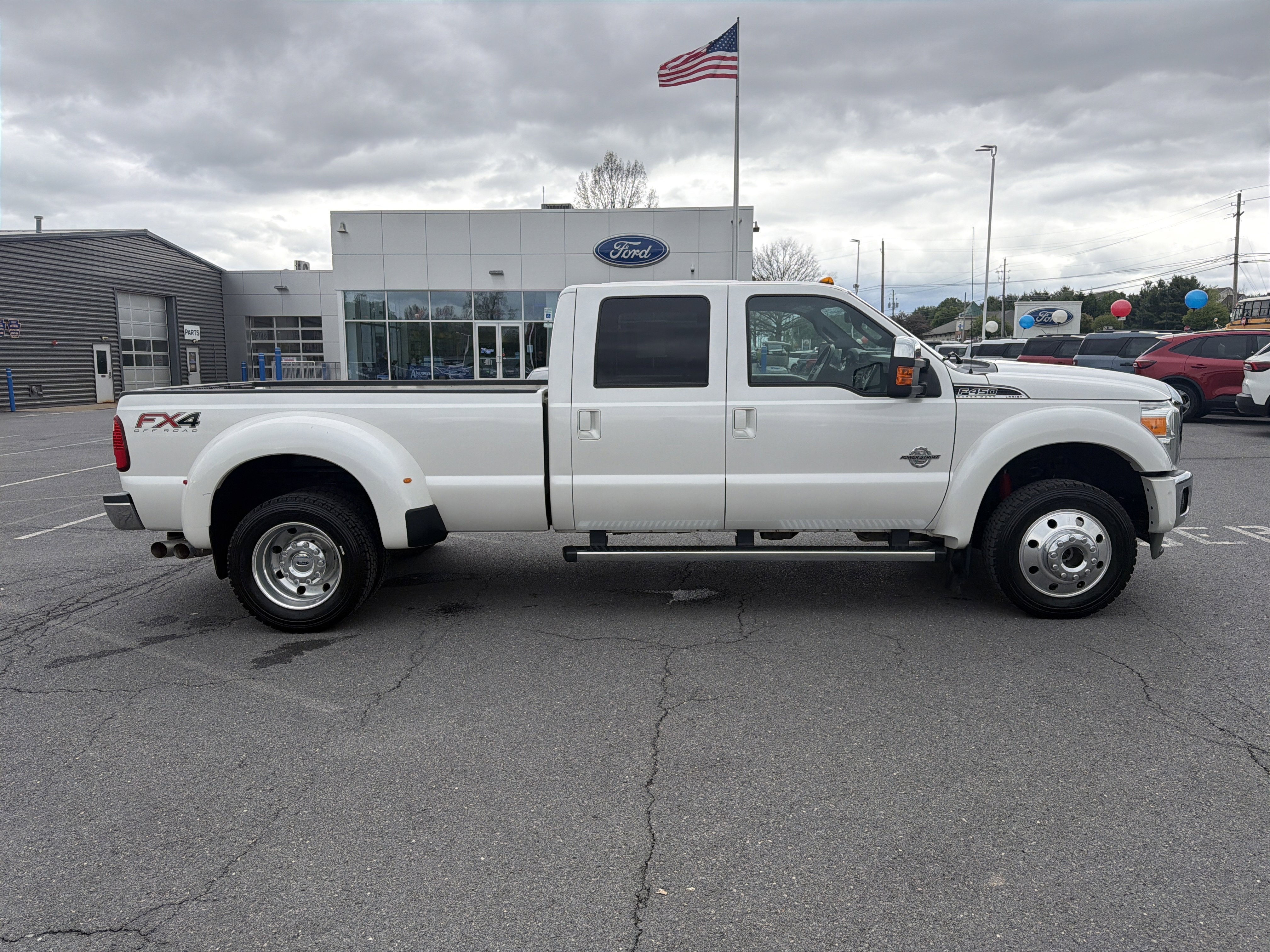 Used 2016 Ford F450 Lariat w/ Lariat Ultimate Package AWD/4WD video 2
