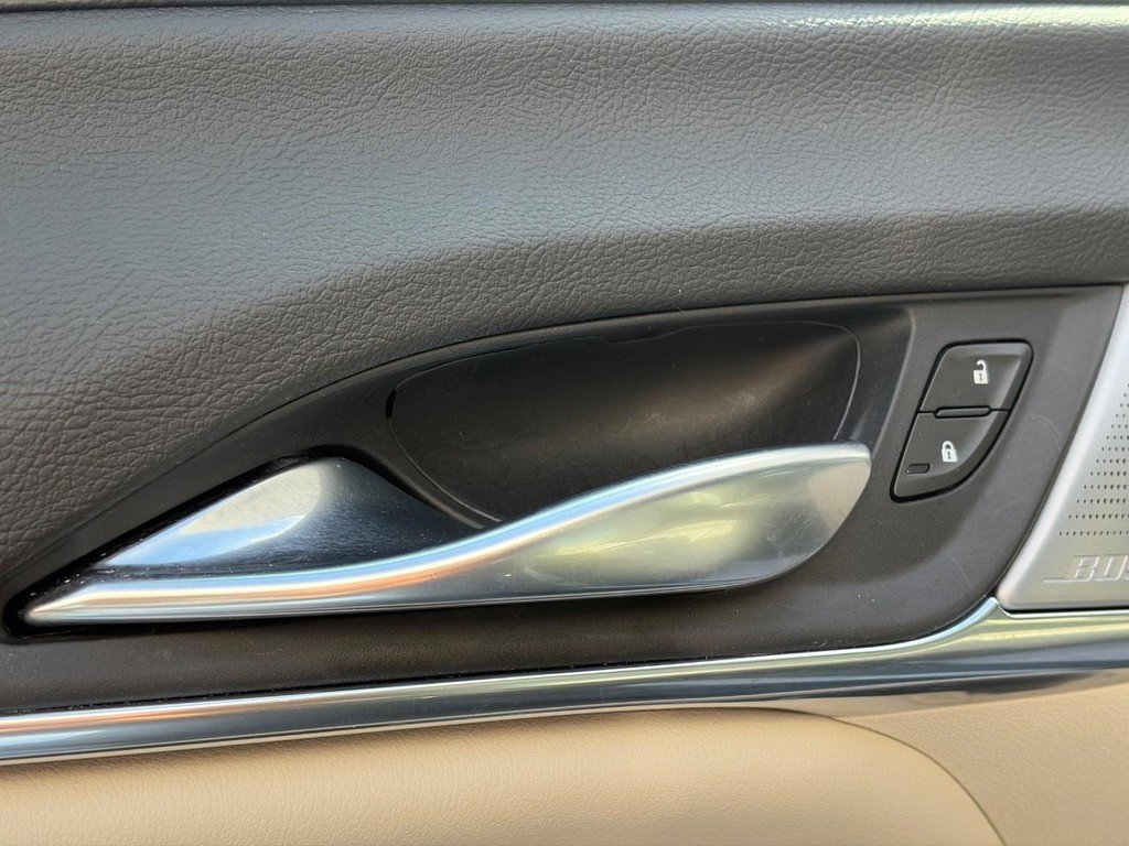 Certified 2023 Cadillac CT4 Luxury w/ Sun And Sound Package image 18