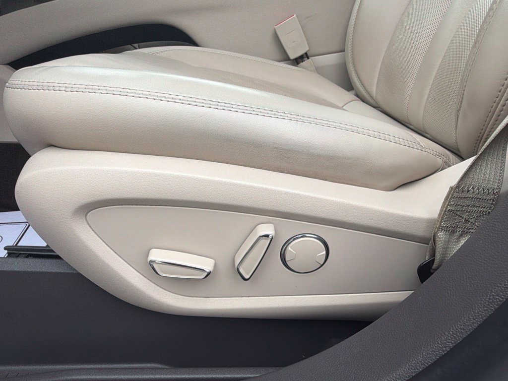 Used 2019 Lincoln Nautilus Select FWD image 18