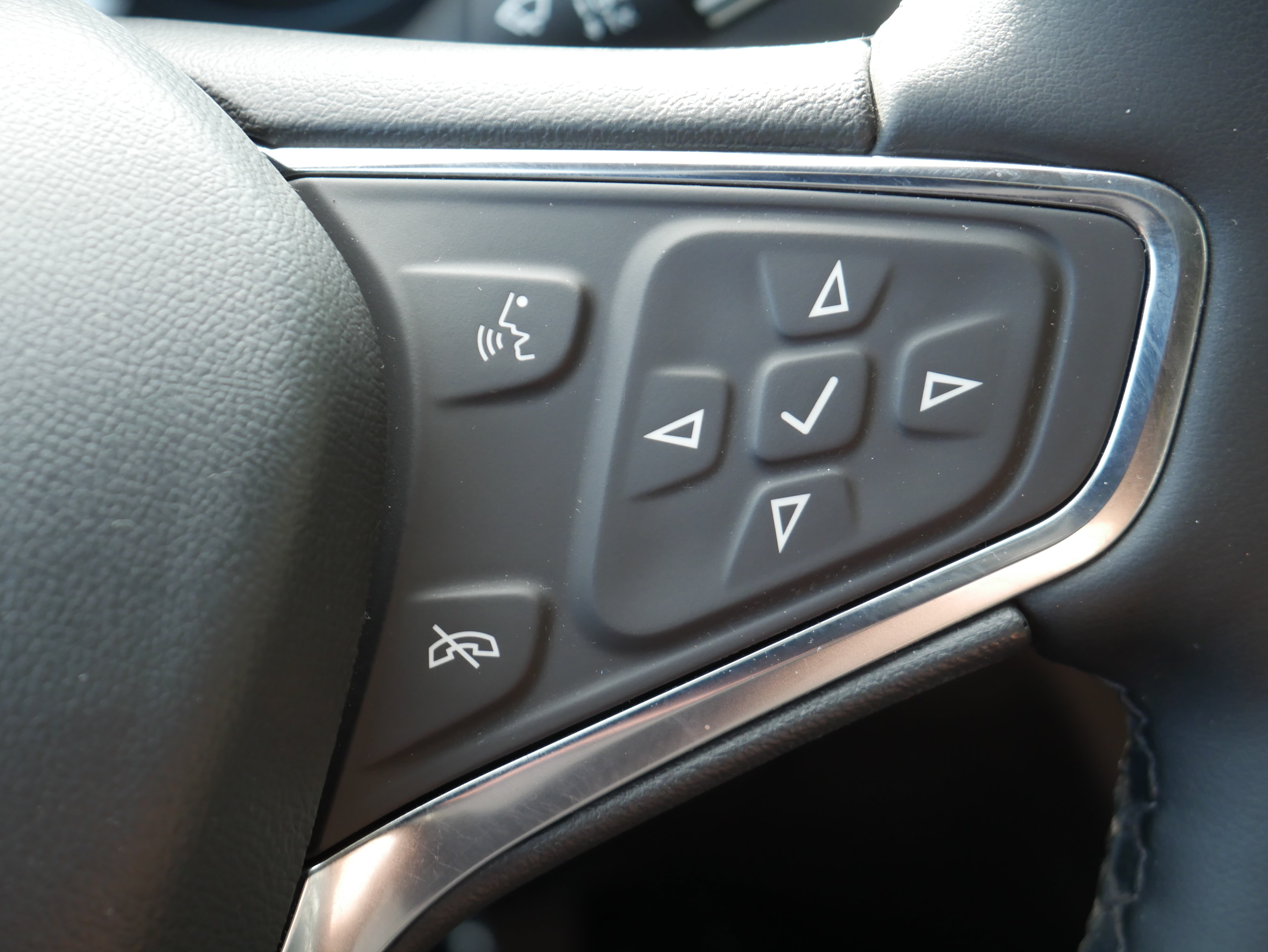 Certified 2024 Chevrolet Equinox LT AWD/4WD image 24