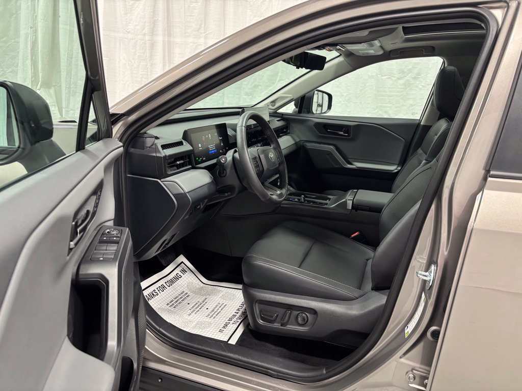 Used 2026 Toyota RAV4 Limited AWD/4WD image 10