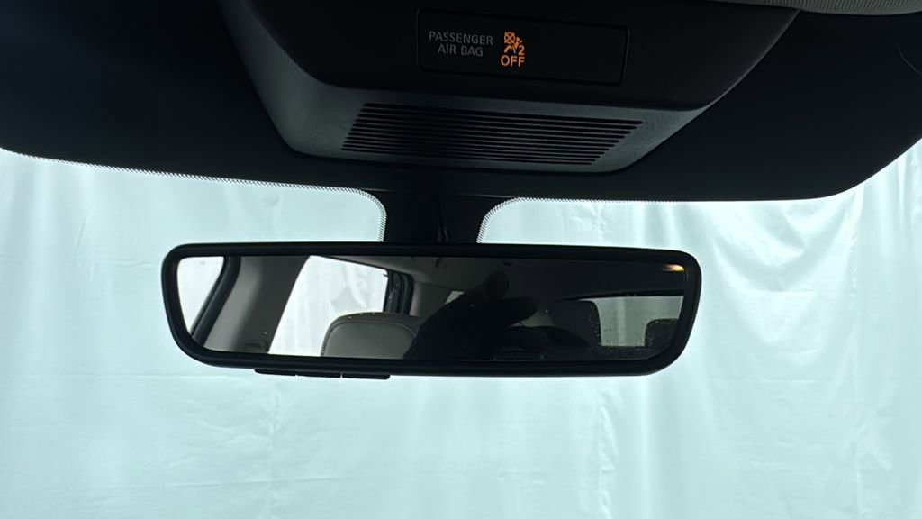 Used 2025 Nissan Pathfinder SL image 34