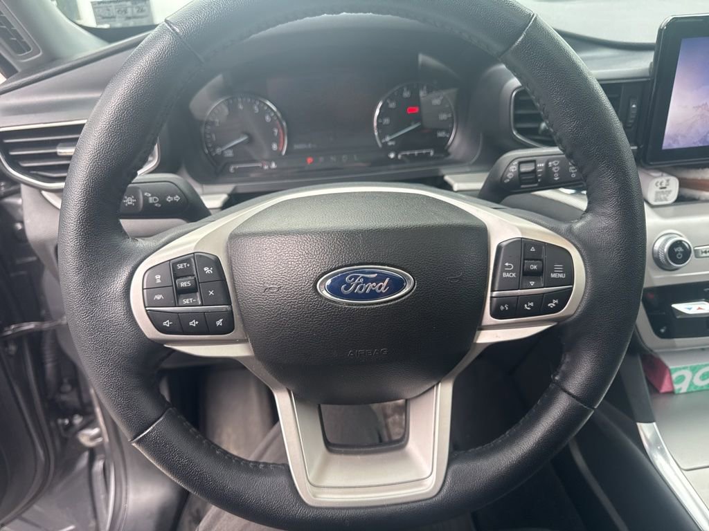 Used 2023 Ford Explorer XLT w/ Equipment Group 202A image 13