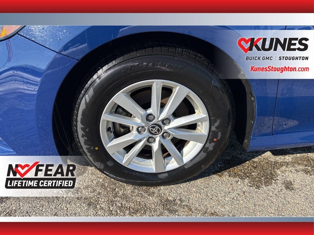 Used 2025 Toyota Camry LE FWD image 16