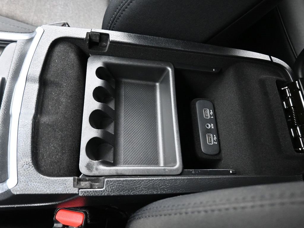 Used 2019 Chrysler 300 Touring w/ Sport Appearance Package image 24