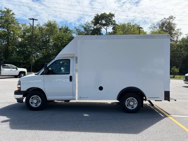 New 2026 Chevrolet Express 3500 w/ Power Convenience Package RWD image 4