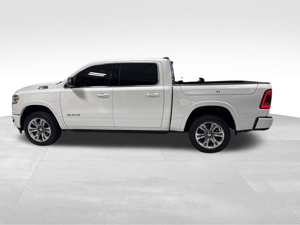 Used 2023 RAM 1500 Limited AWD/4WD image 3