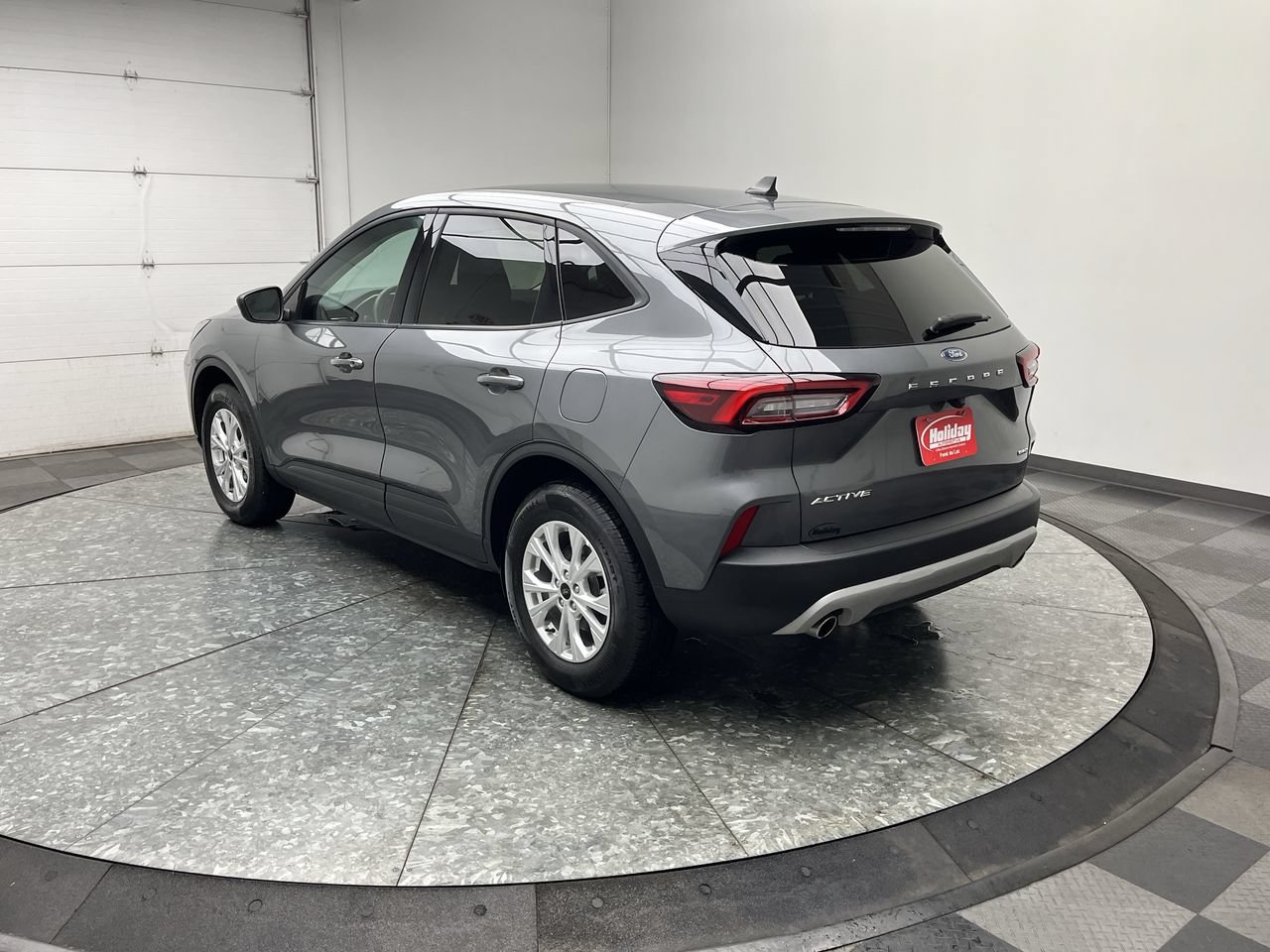 Certified 2025 Ford Escape Active w/ Cold Weather Package AWD/4WD image 2
