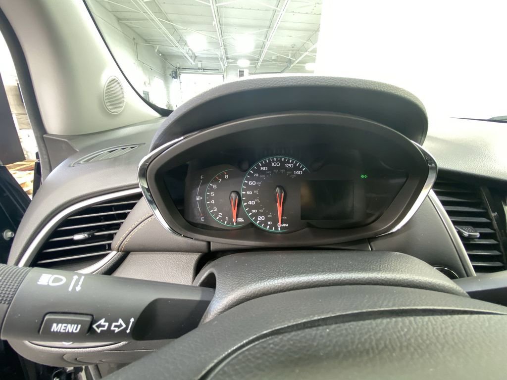 Certified 2022 Chevrolet Trax LT w/ Driver Confidence Package image 15