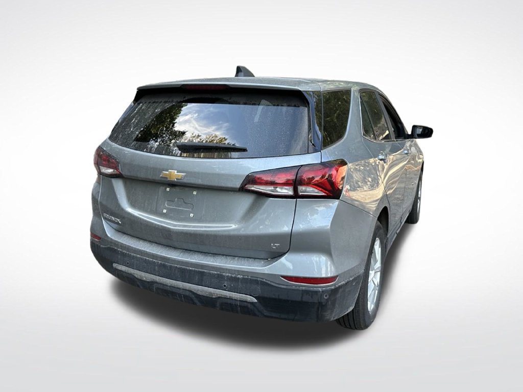 Used 2024 Chevrolet Equinox LT w/ LPO, Floor Liner Package FWD image 17