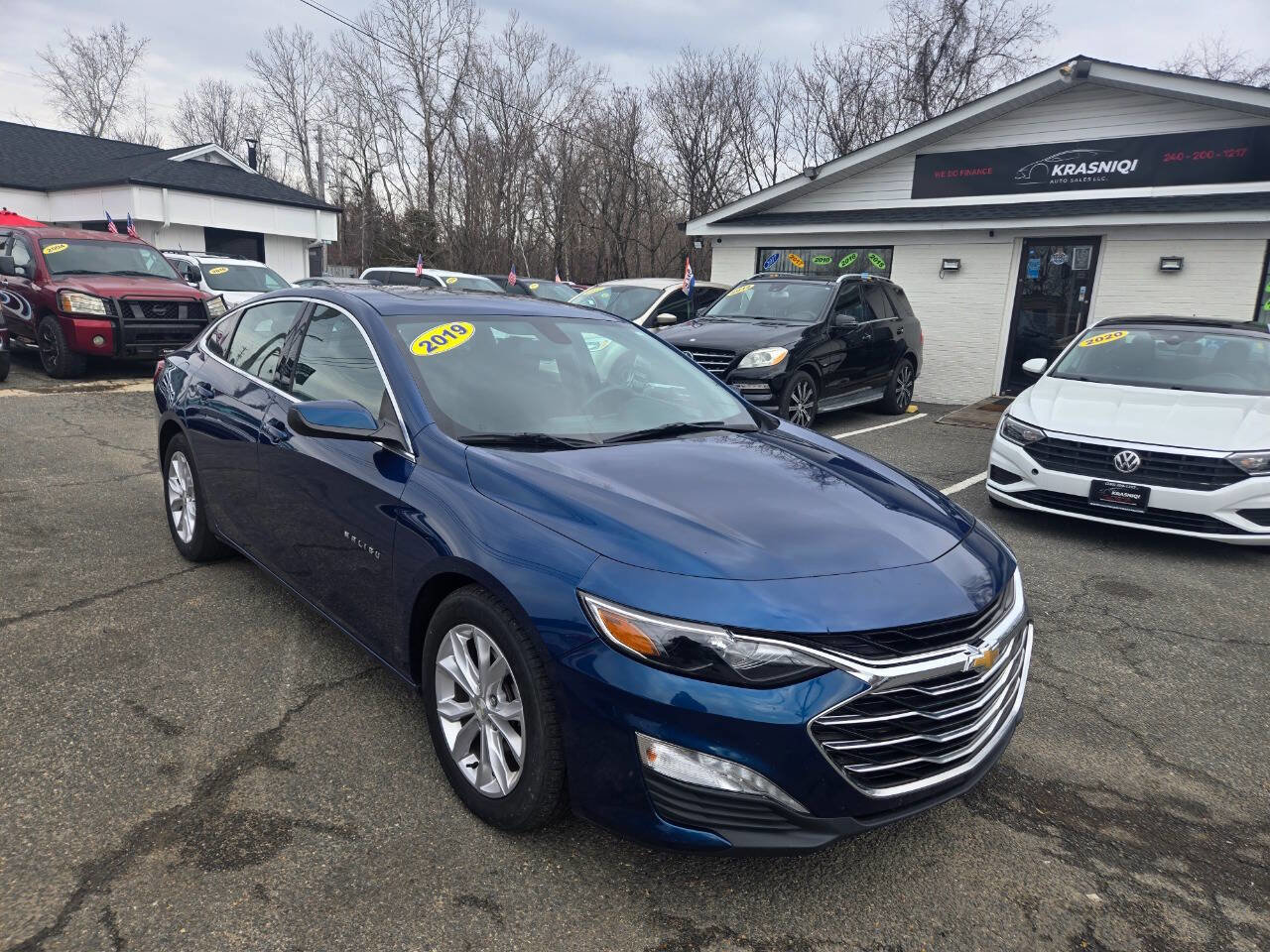 Used 2019 Chevrolet Malibu LT FWD image 3