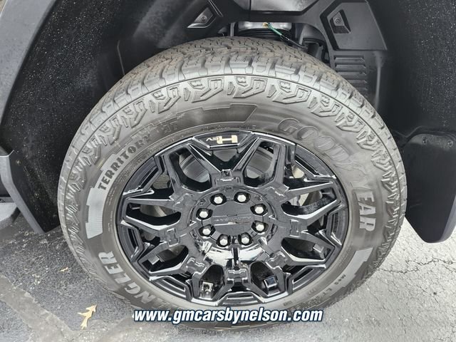 New 2025 GMC Hummer EV 2X w/ LPO, Sport Package image 9