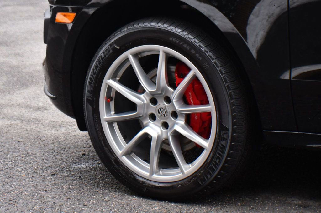 Used 2015 Porsche Macan Turbo image 13