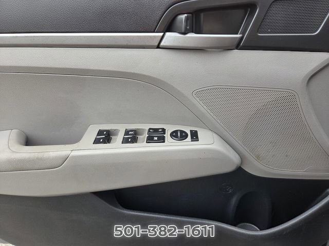 Used 2017 Hyundai Elantra SE FWD image 29