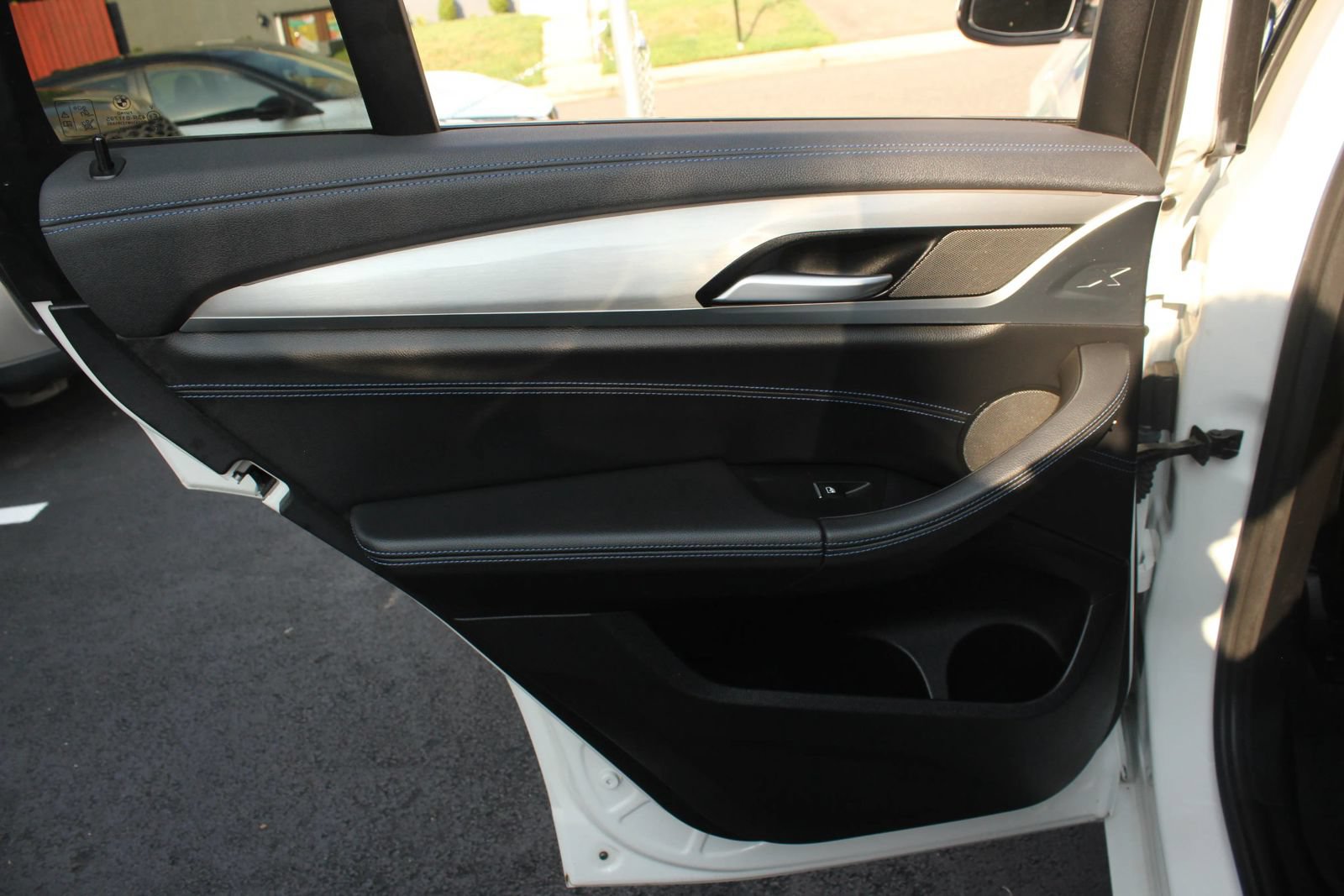 Used 2019 BMW X4 xDrive30i w/ Executive Package AWD/4WD image 15